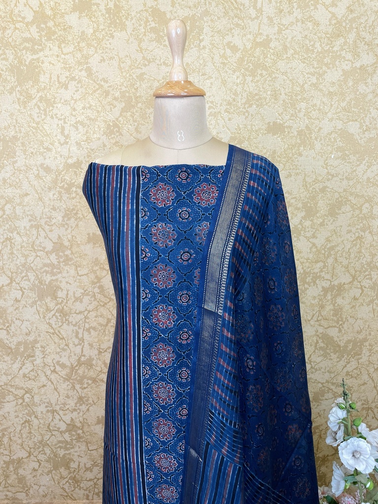 Ajrakh Maheshwari Silk Cotton Top And Dupatta 4558