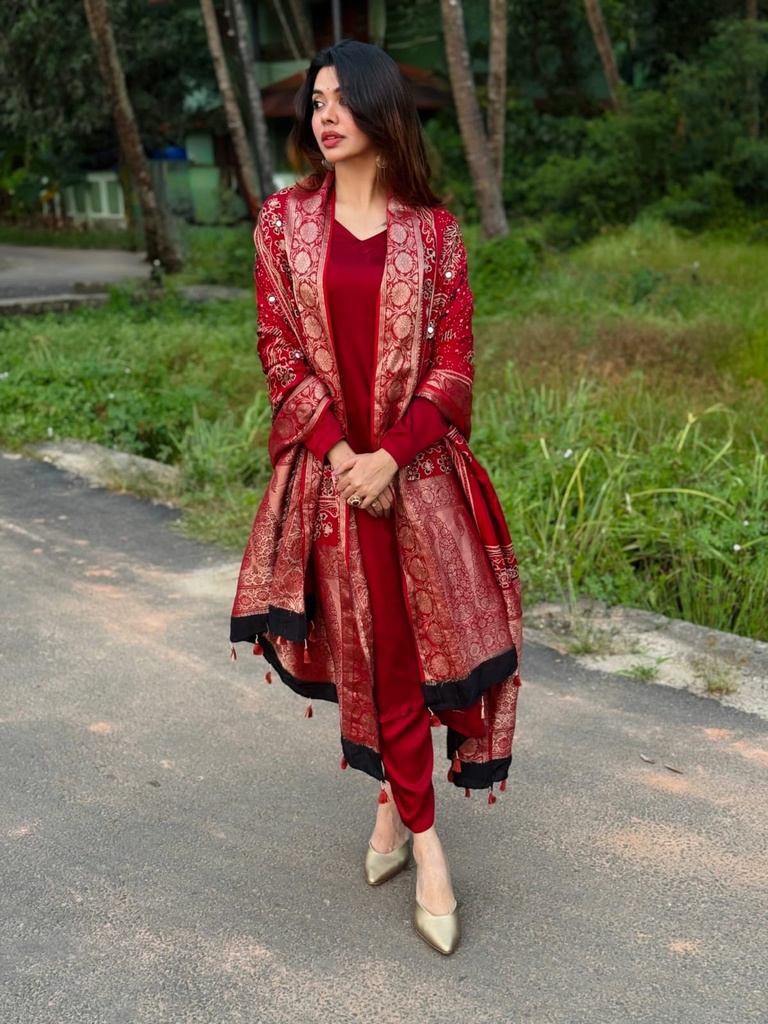 Ajrakh Dola Silk Dupatta Suits 5048