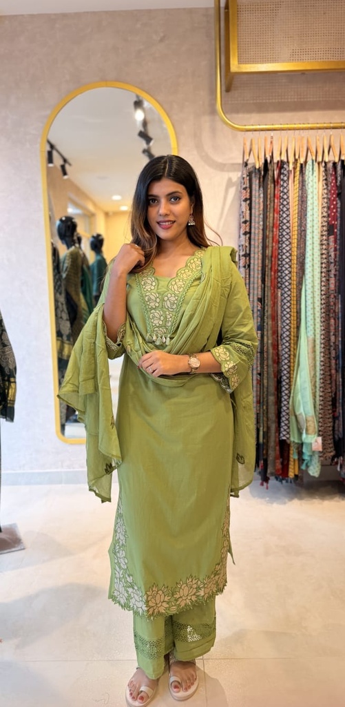 Premium Mul Cotton Kurti Sets 4609