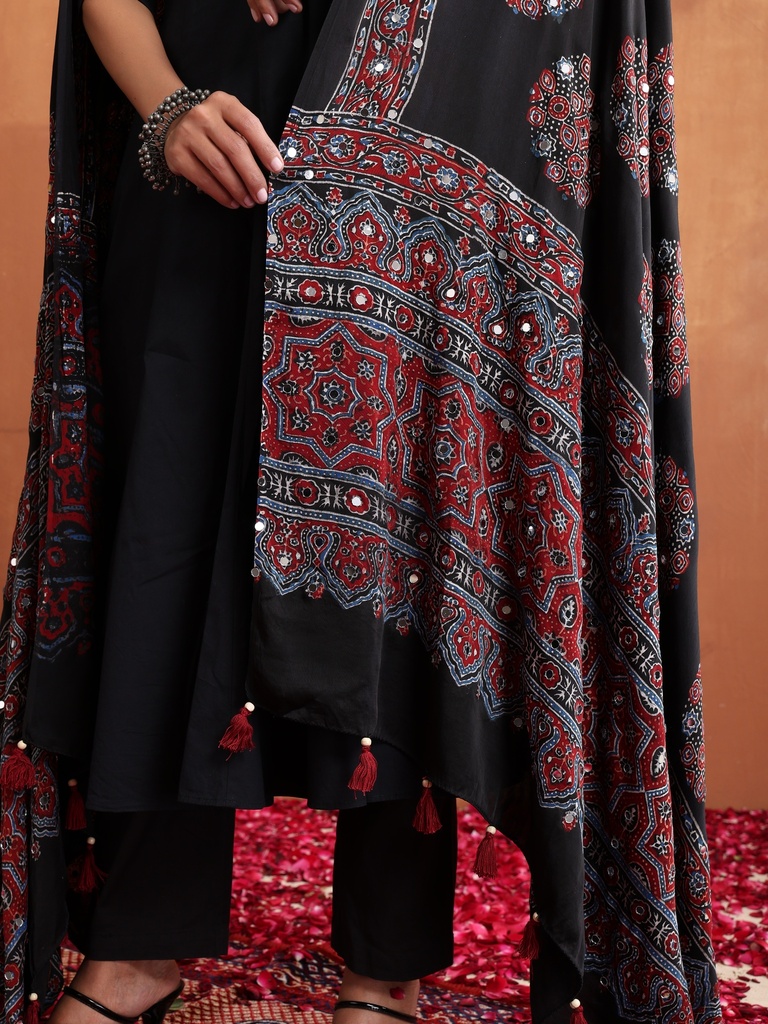Ajrakh Handwork Silk Dupatta 5035