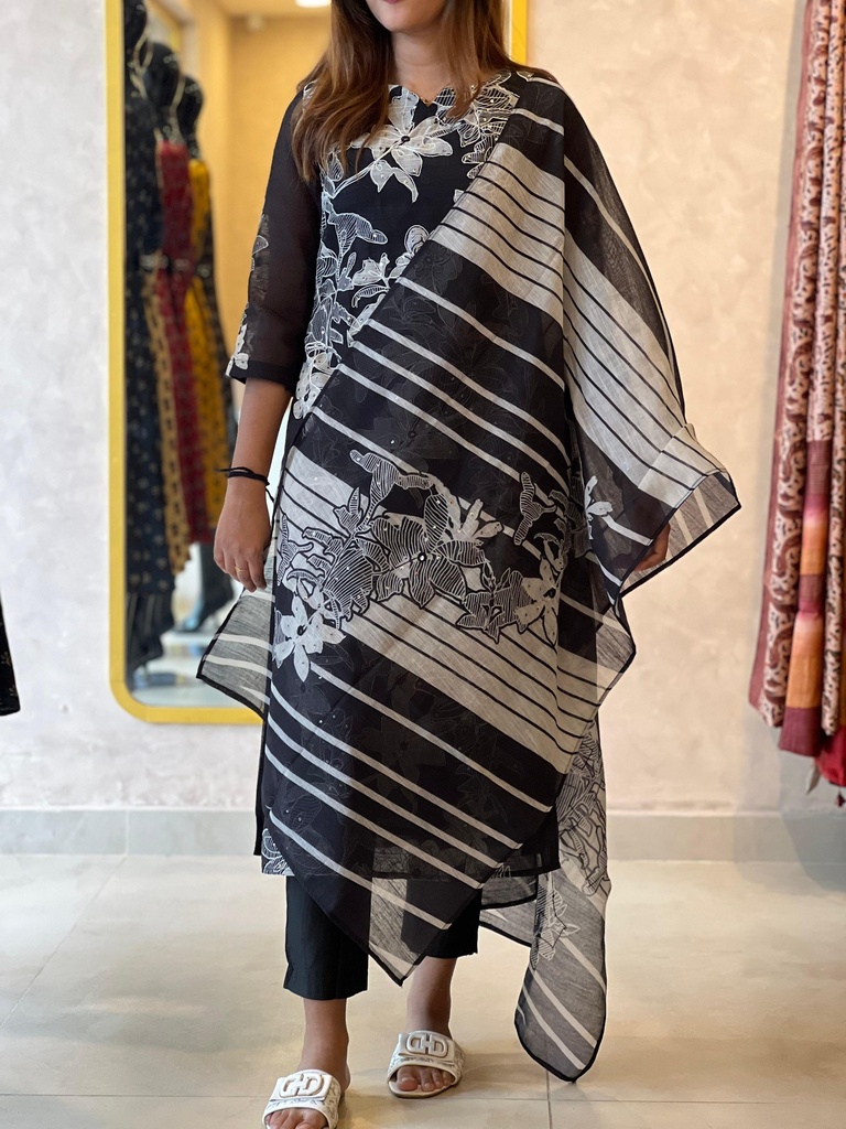 Linen Kurti Sets 5056