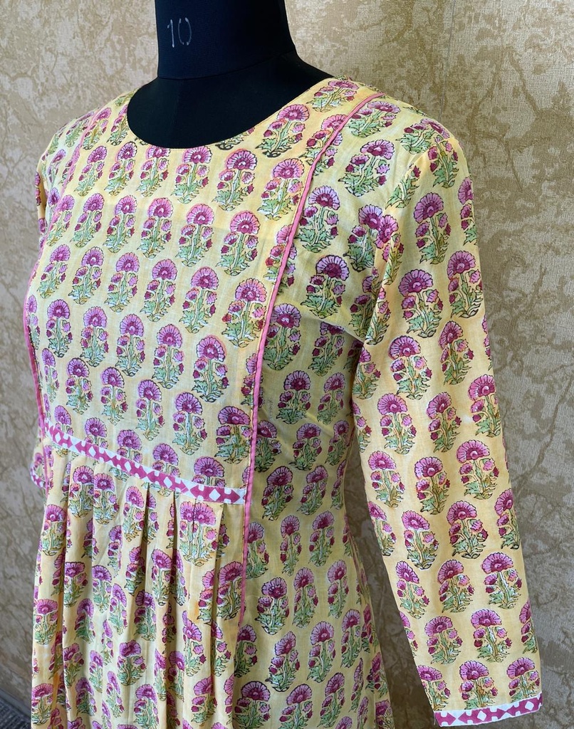 Cotton Box pleat Kurti 5043