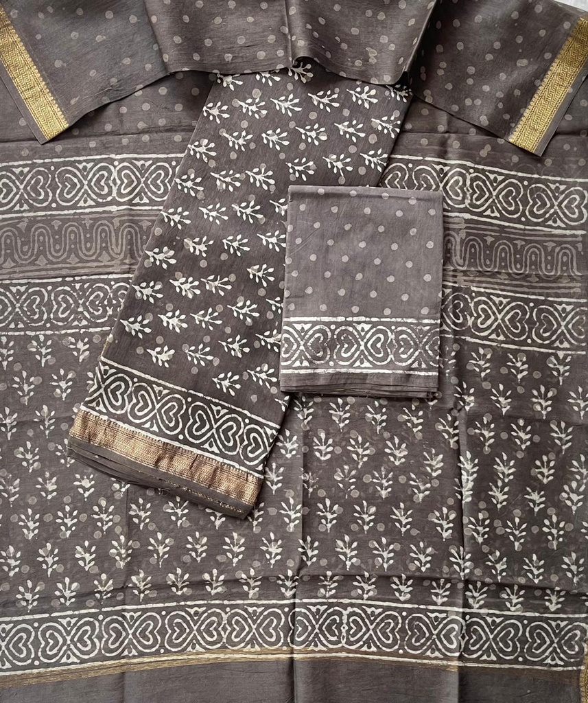 Maheshwari Silk Cotton Suits 5025