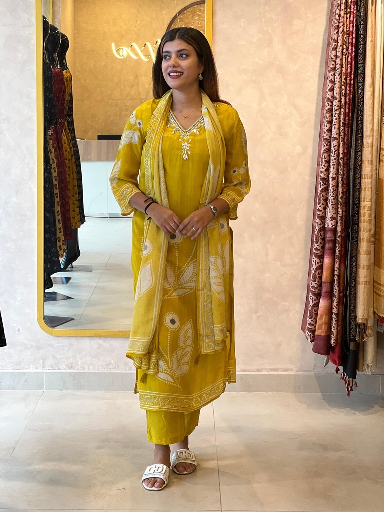 Crepe Silk Kurti Sets 5056