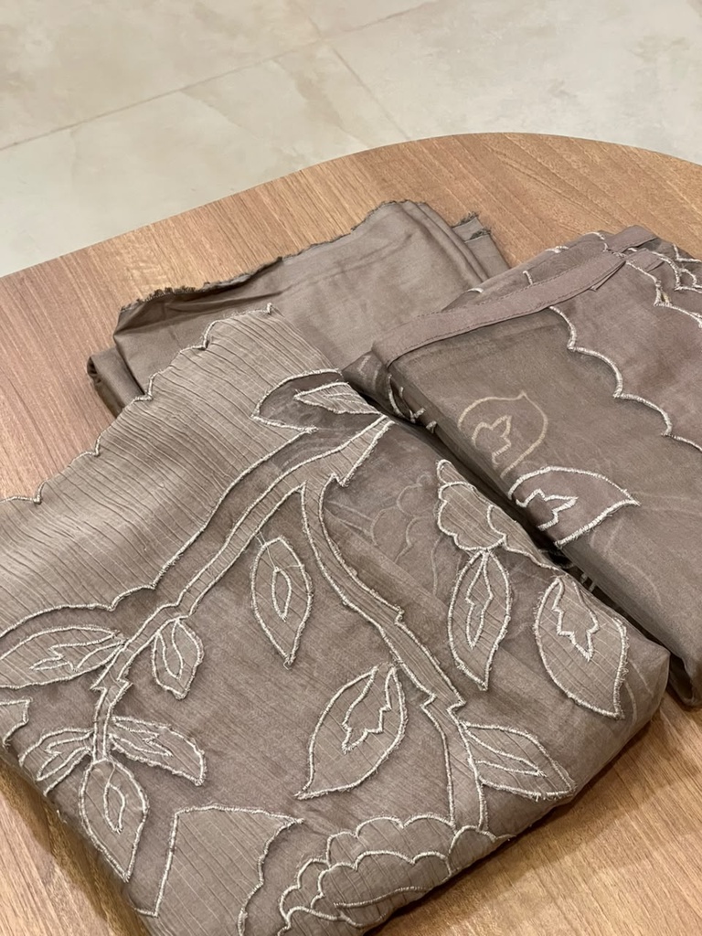 Mul Crush Cutwork Suits 5027