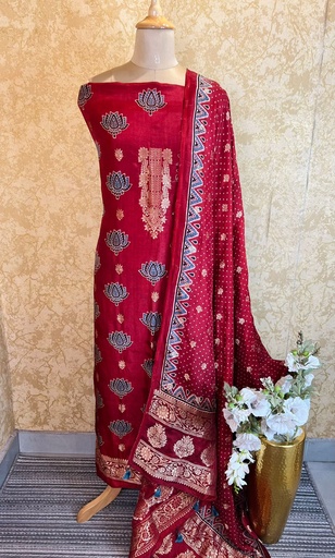 [SUMJ] Ajrakh Dola Silk Top and Dupatta Set 5048